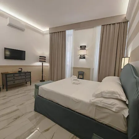 Cozy Luxury Pantheon 4* Rome