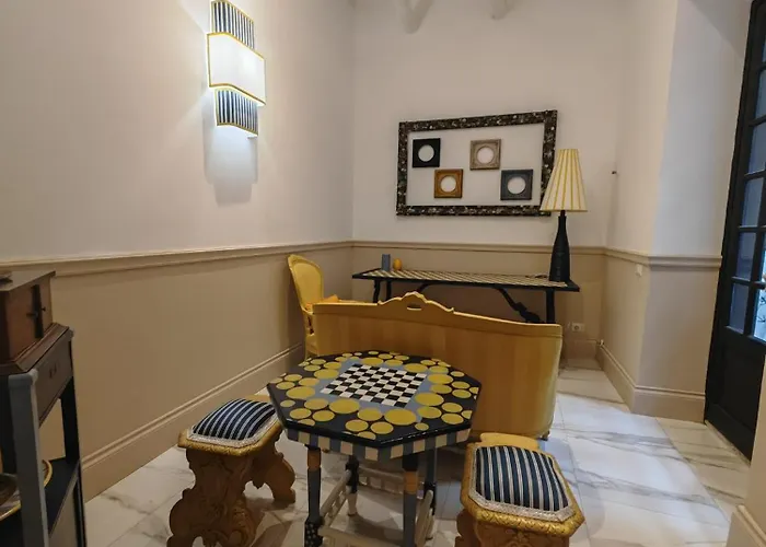 Cozy Luxury Pantheon