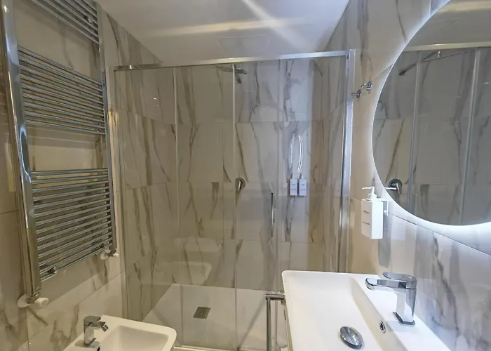 Cozy Luxury Pantheon