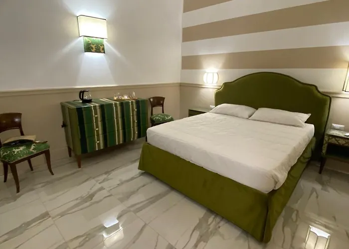 Cozy Luxury Pantheon 4*