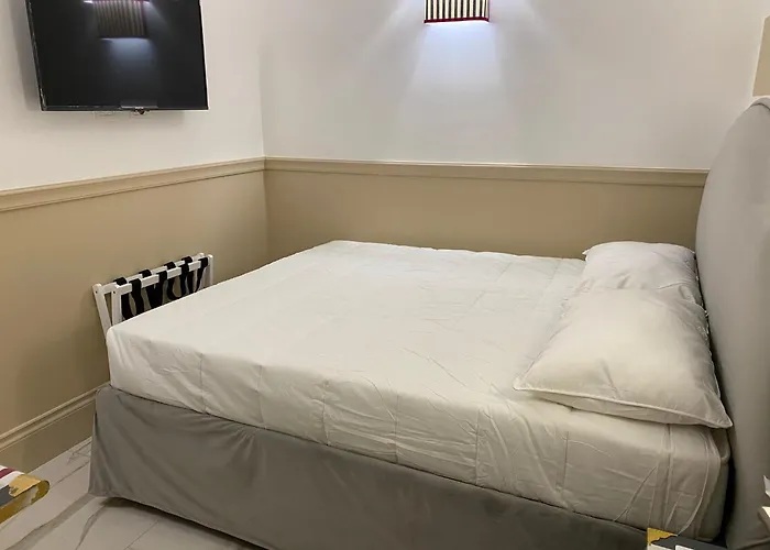 Cozy Luxury Pantheon Pensión 4*